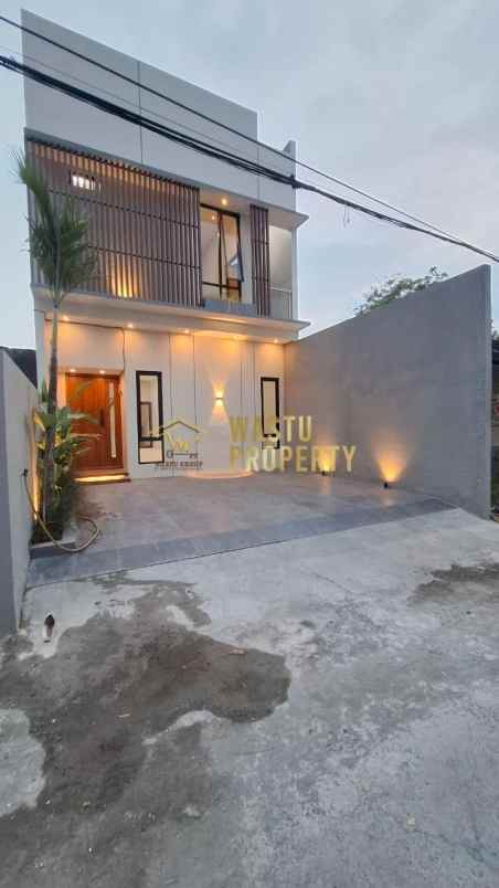 1 unit rumah keren 7 menit ke kampus upn jogja