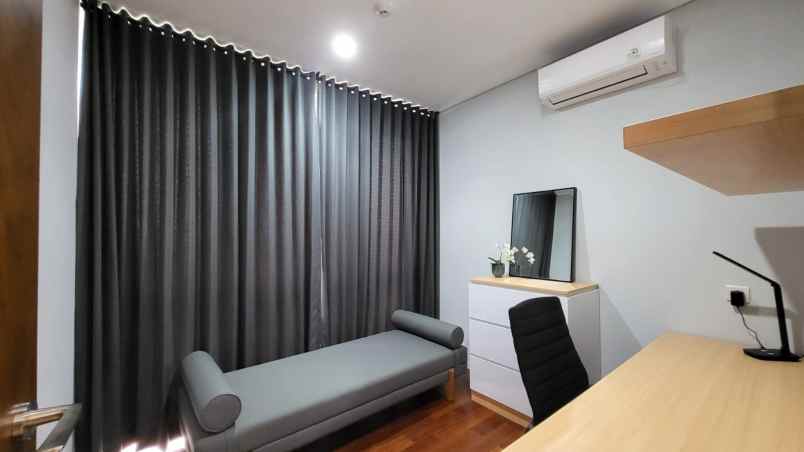 apartemen graha famili surabaya