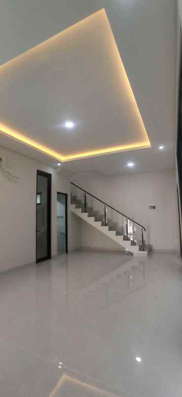 dian istana rumah baru minimalis 2 lantai