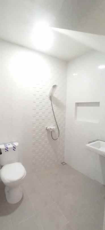 dian istana rumah baru minimalis 2 lantai