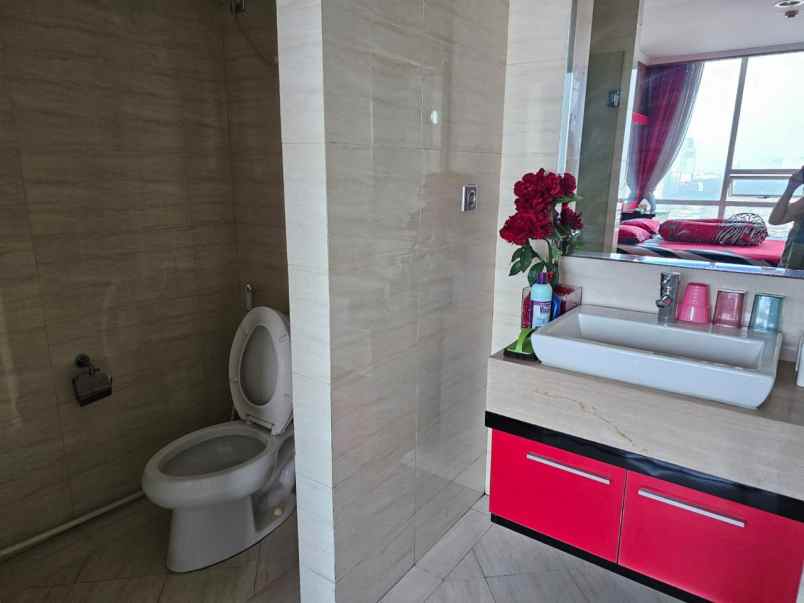 dijual apartemen ancol