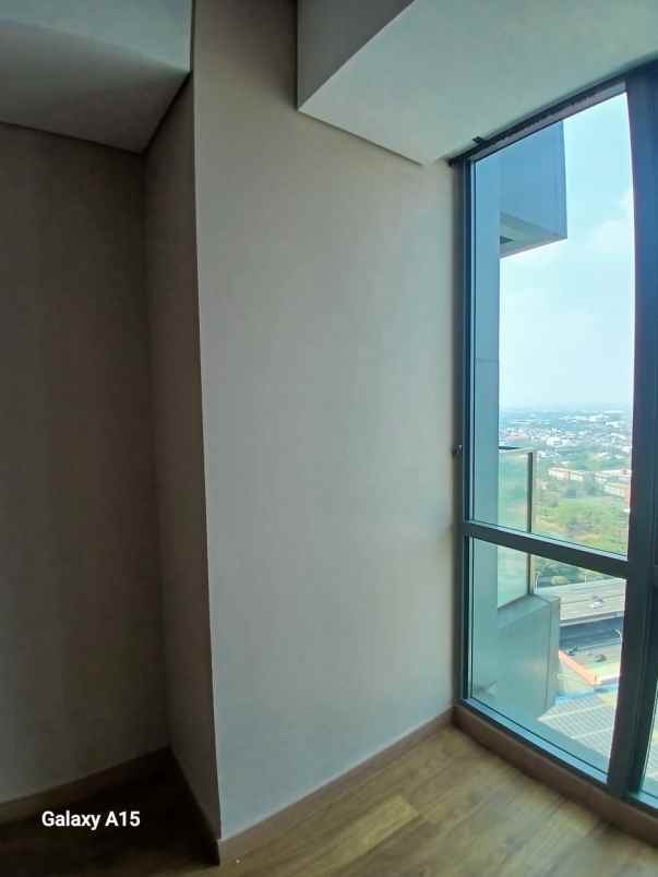 dijual apartemen holland village
