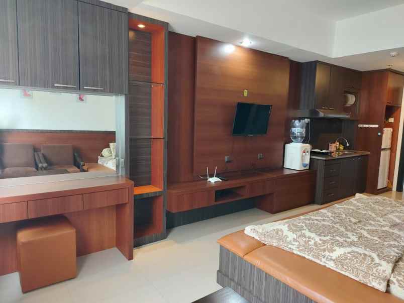 dijual apartemen nagoya mansion