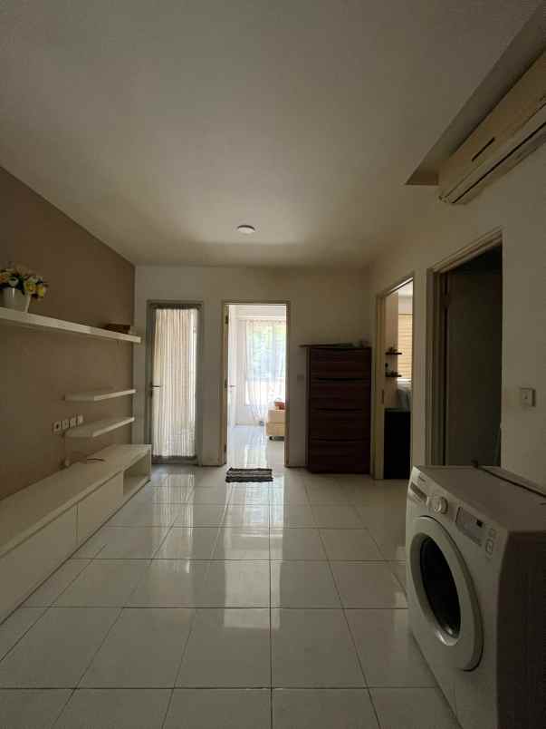 dijual apartemen pakuwon city