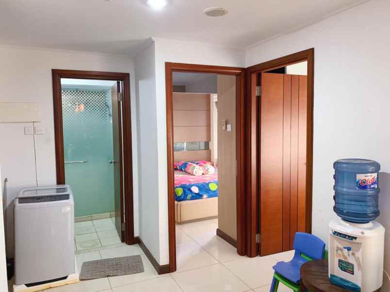 dijual apartemen pakuwon indah