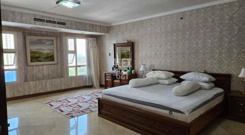 dijual apartemen tomang kec grogol