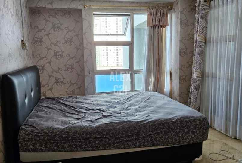 dijual apartemen tomang kec grogol