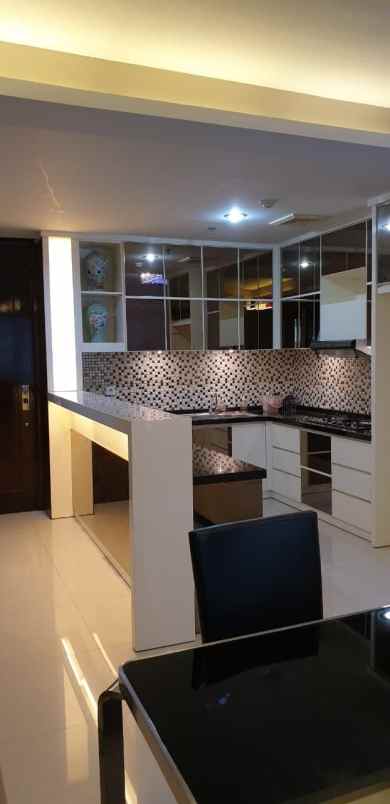 dijual apartemen waterplace pakuwon indah