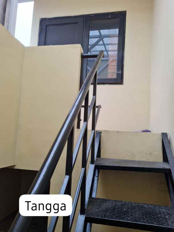 dijual cepat rumah nyaman dan aman grand wisata