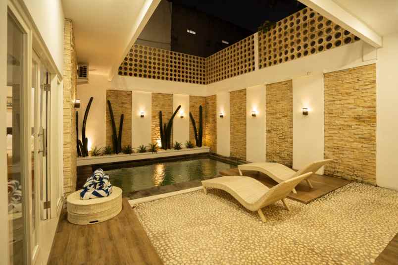 dijual cepat villa nyaman strategis di canggu bali