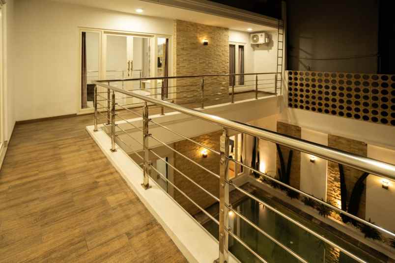 dijual cepat villa nyaman strategis di canggu bali
