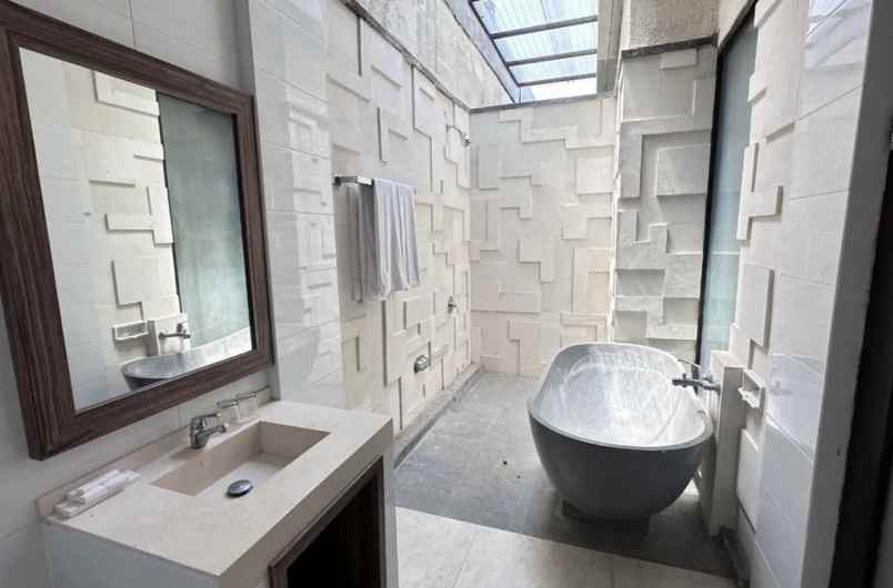 dijual hotel jimbaran kec kuta selatan