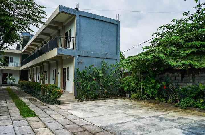 dijual kost depan perumahan bale agung