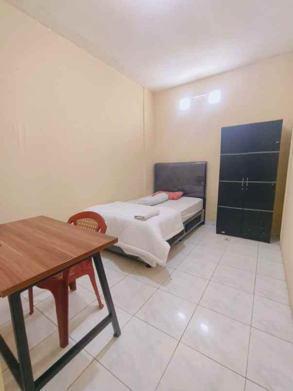 dijual kost jl dr susilo grogol