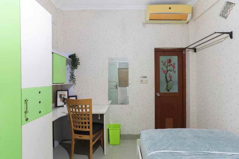 dijual kost jl waterpark boulevard