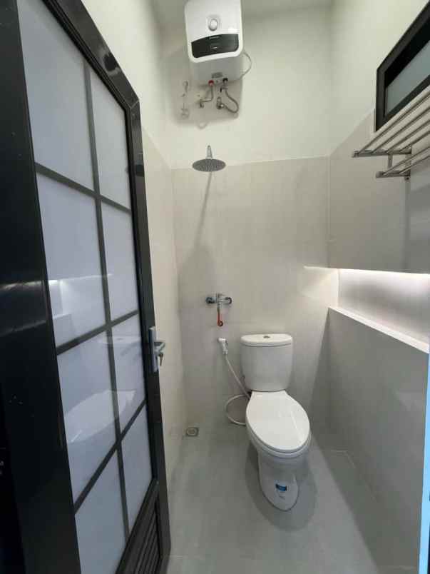 dijual kost kaliurang km 14
