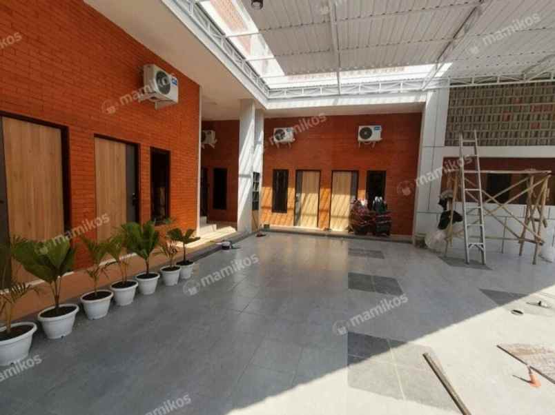dijual kost plemburan