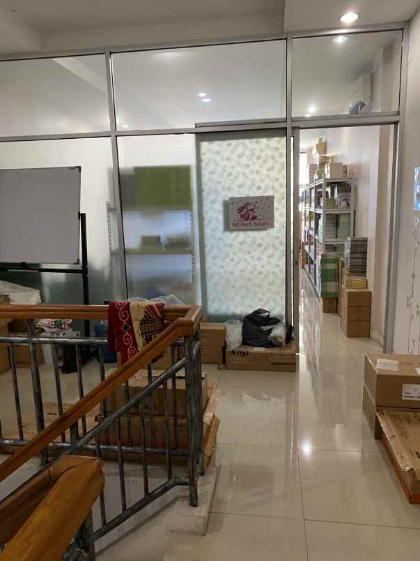 dijual ruko 3 lantai depan al azhar kelapa gading