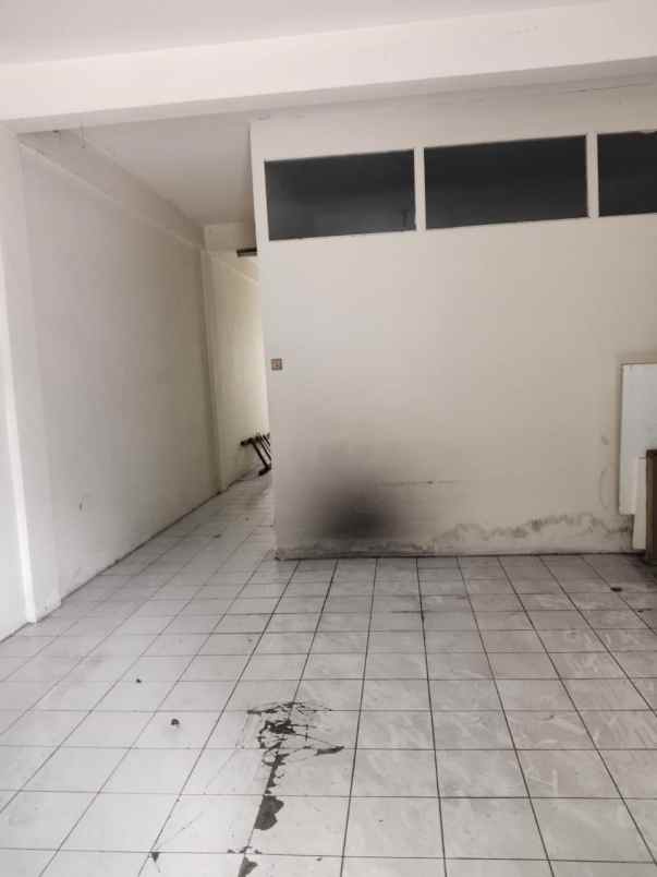 dijual ruko gudang kantor araya 1