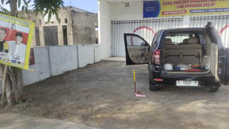 dijual ruko gudang kantor jalan raya merakurak desa