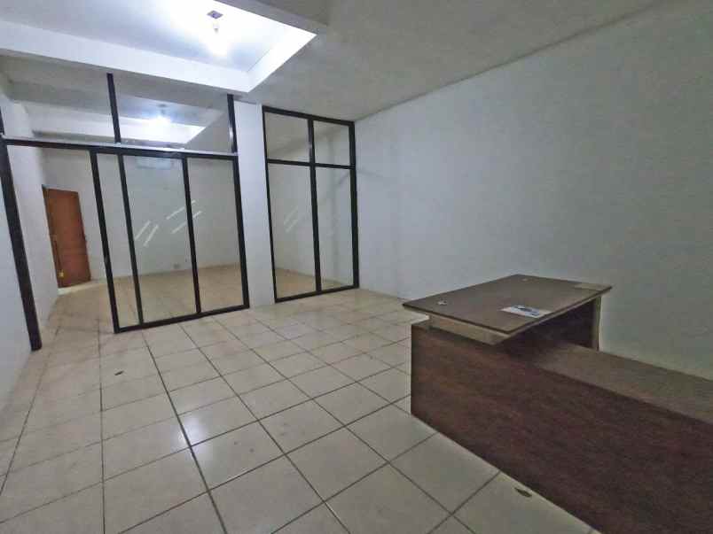 dijual ruko gudang kantor jl basoka raya