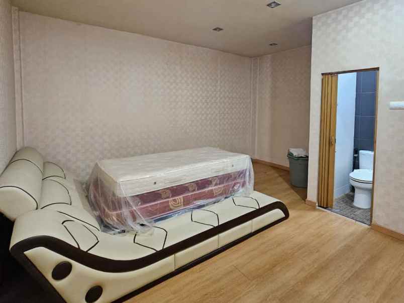 dijual ruko gudang kantor komplek cemara asri jalan