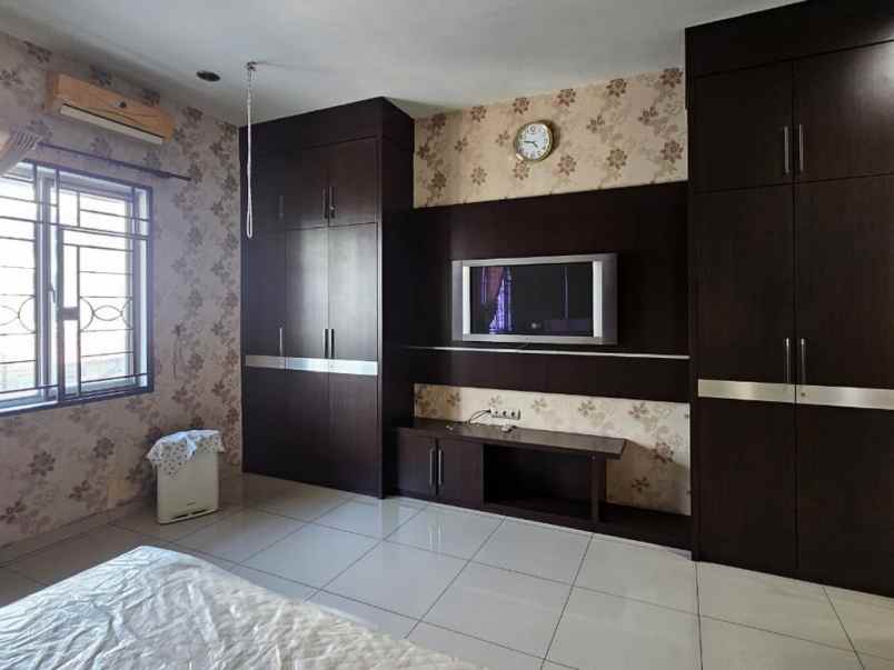 dijual ruko gudang kantor komplek cemara asri jalan