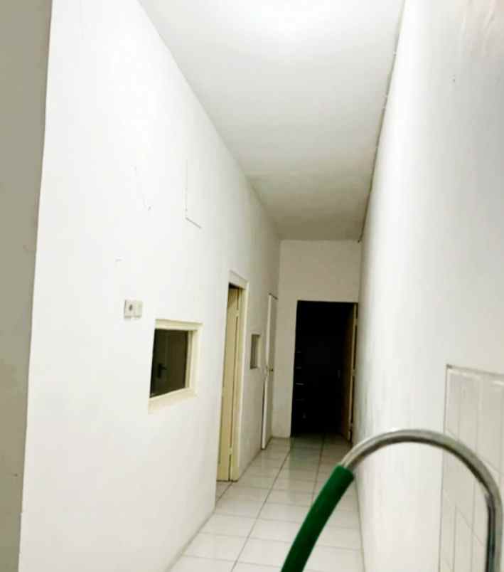 dijual ruko second siap huni dijalan raya kenjeran