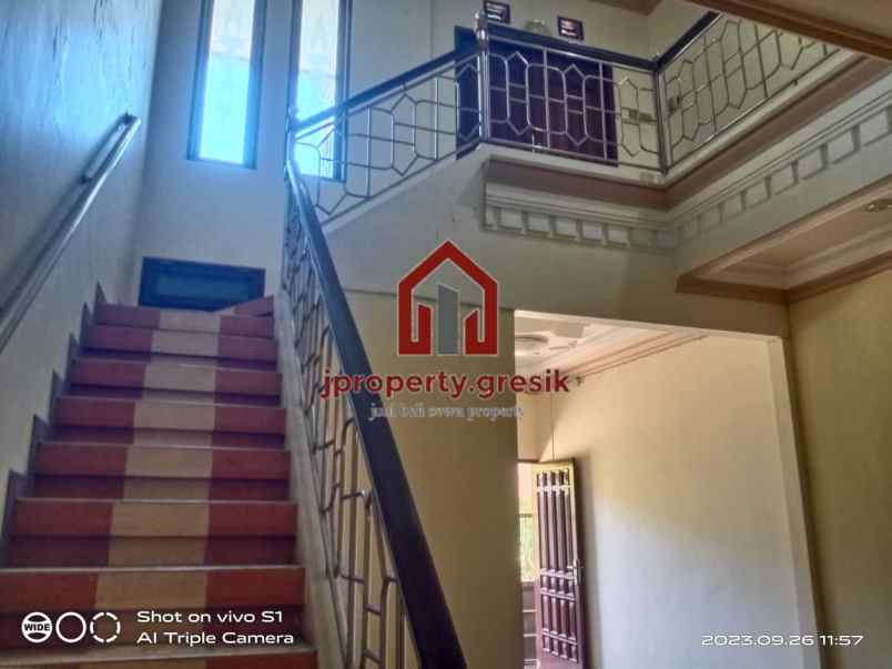 dijual rumah 2 lantai dekat icon mall gresik