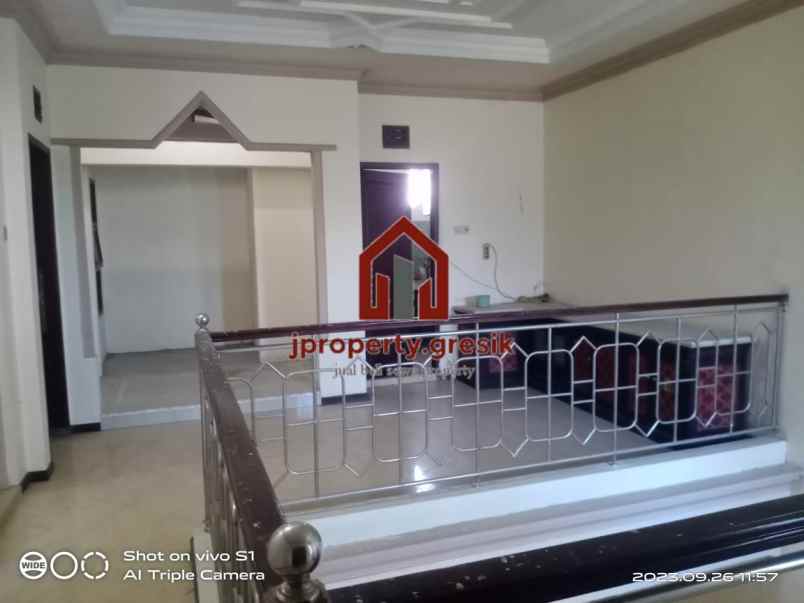 dijual rumah 2 lantai dekat icon mall gresik