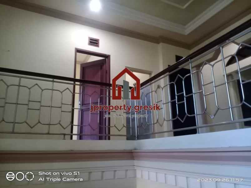 dijual rumah 2 lantai dekat icon mall gresik