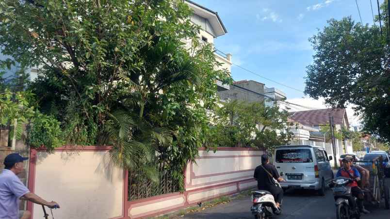 dijual rumah 2 lantai di lebak jaya surabaya