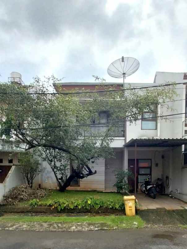 dijual rumah 2lt strategis di bintaro permai