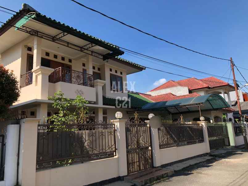 dijual rumah alam cirendeu pisangan