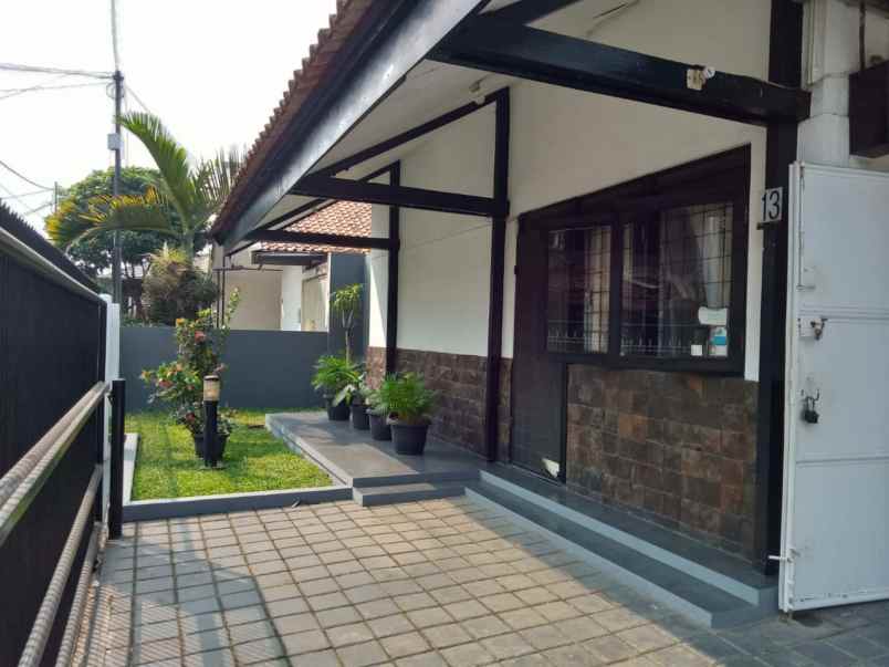 dijual rumah ancol timur ciateul