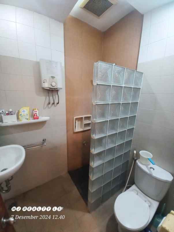 dijual rumah antapani