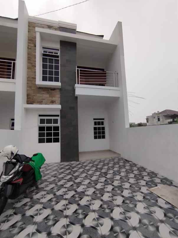 dijual rumah arcamanik