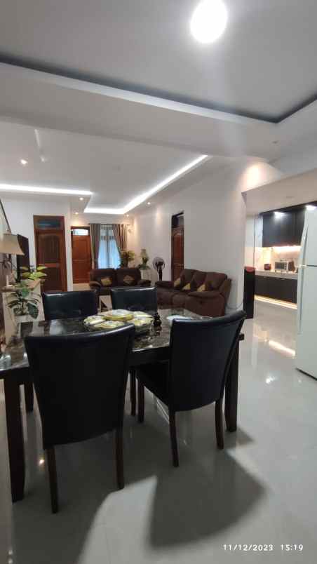 dijual rumah arcamanik