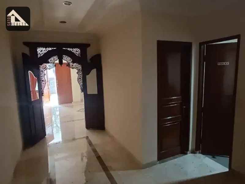 dijual rumah area kramat pela kebayoran