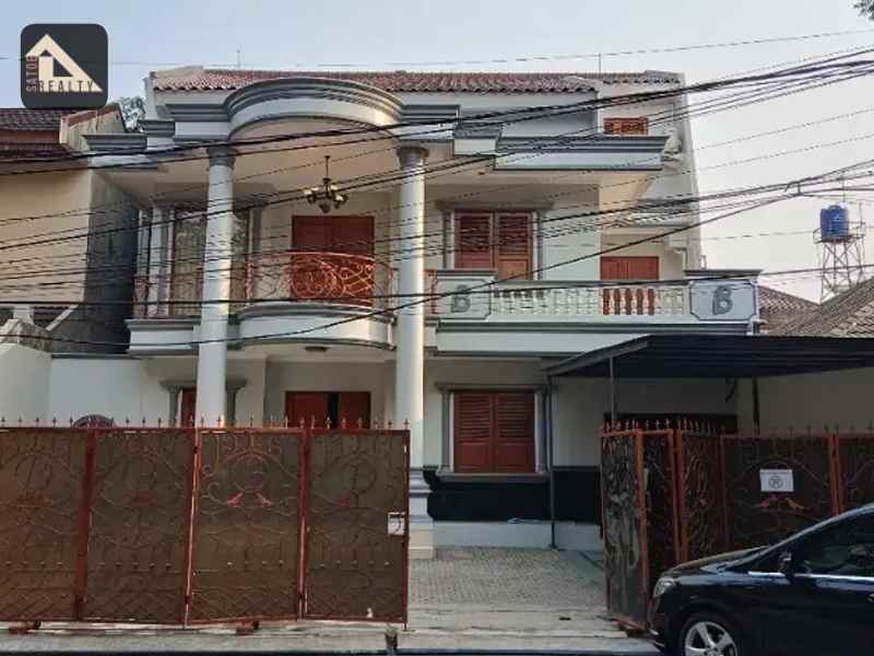 dijual rumah area kramat pela kebayoran