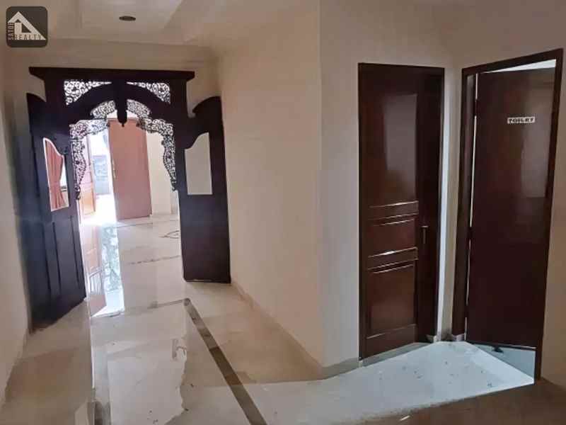 dijual rumah area kramat pela kebayoran