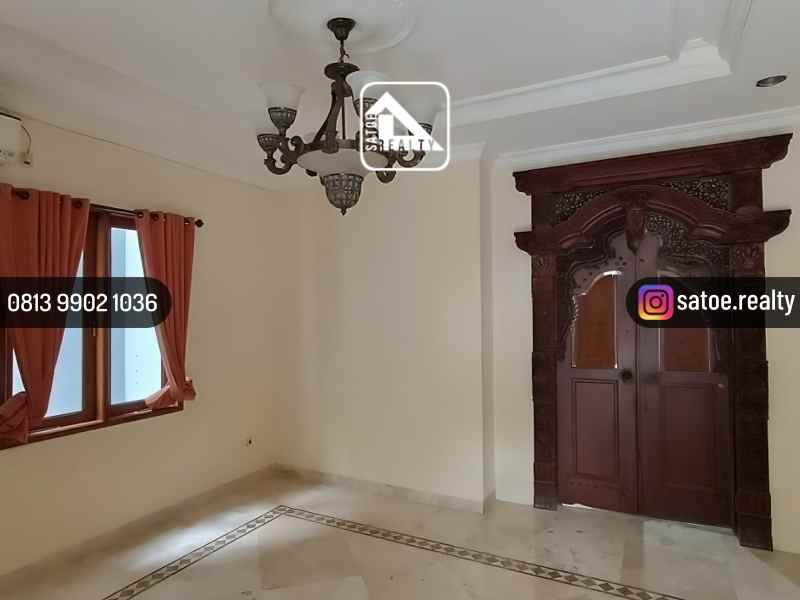 dijual rumah area kramat pela kebayoran