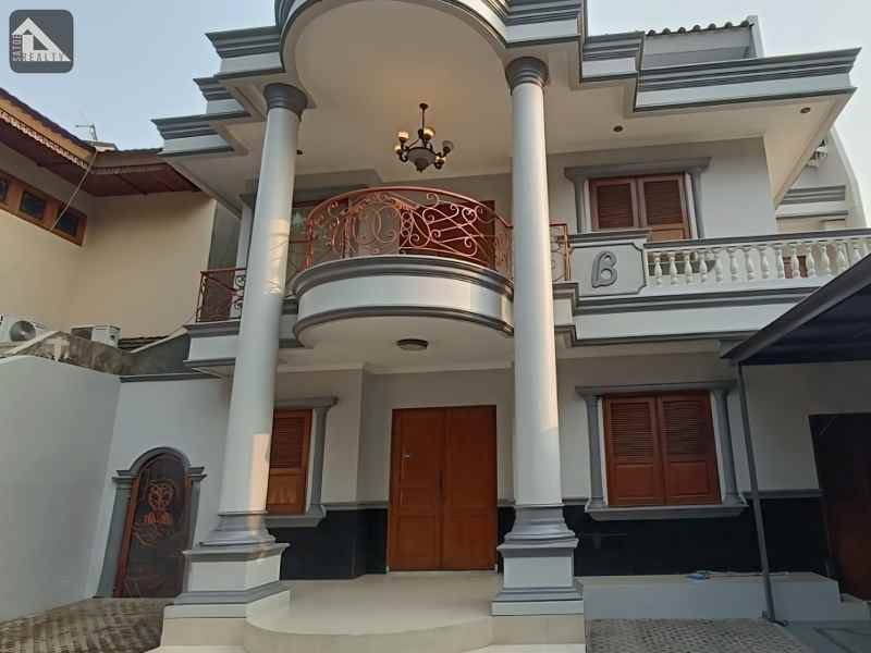 dijual rumah area kramat pela kebayoran