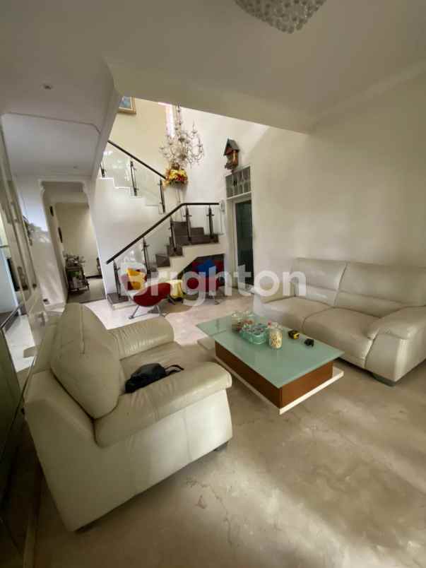 dijual rumah babatan pratama