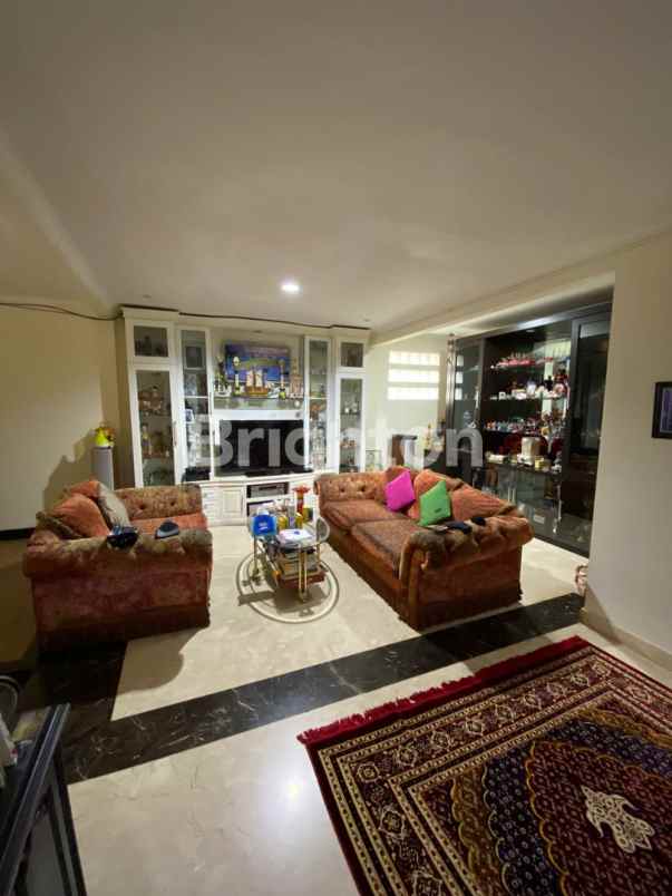 dijual rumah babatan pratama