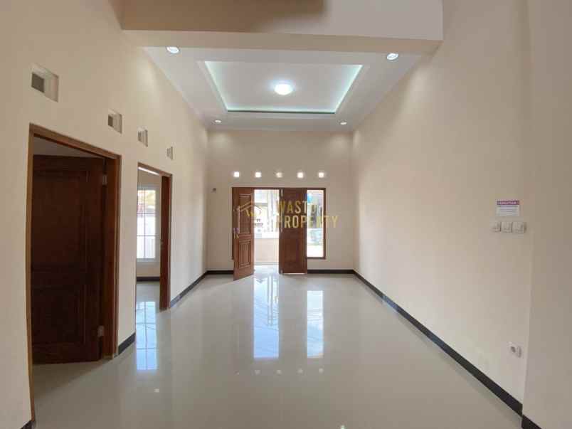 dijual rumah baturetno bnaguntapan