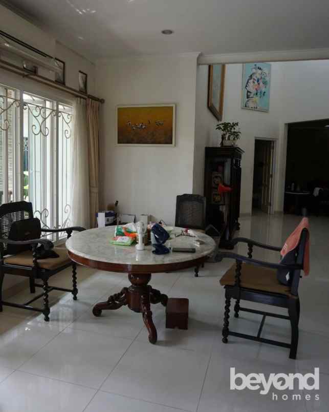 dijual rumah bona indah