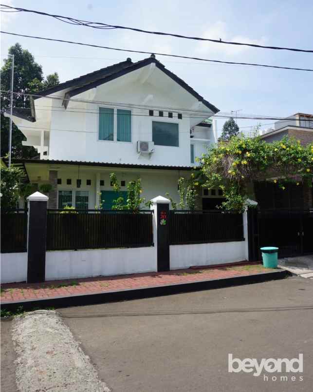 dijual rumah bona indah