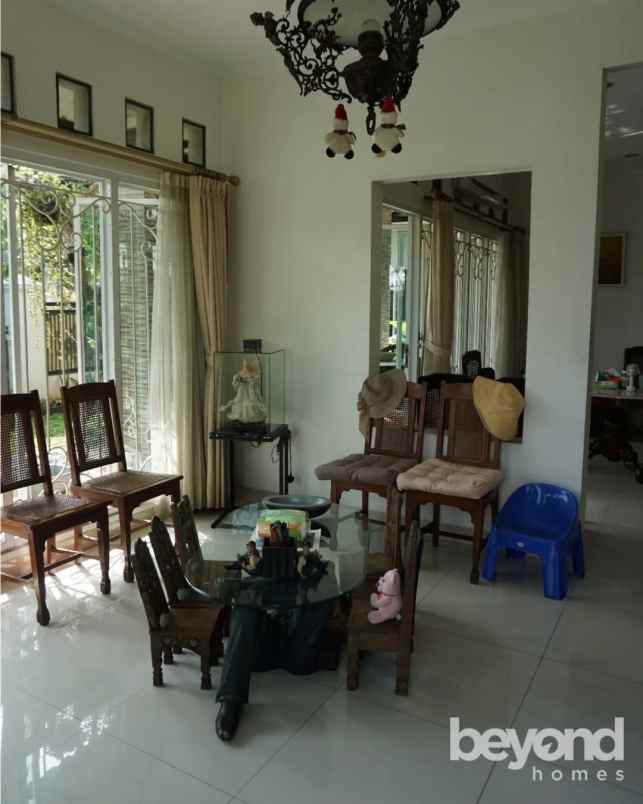 dijual rumah bona indah