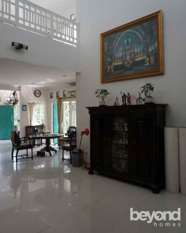 dijual rumah bona indah